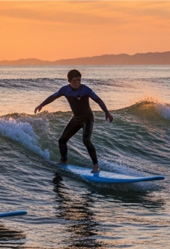 40代男性が趣味を楽しんでいる写真の例